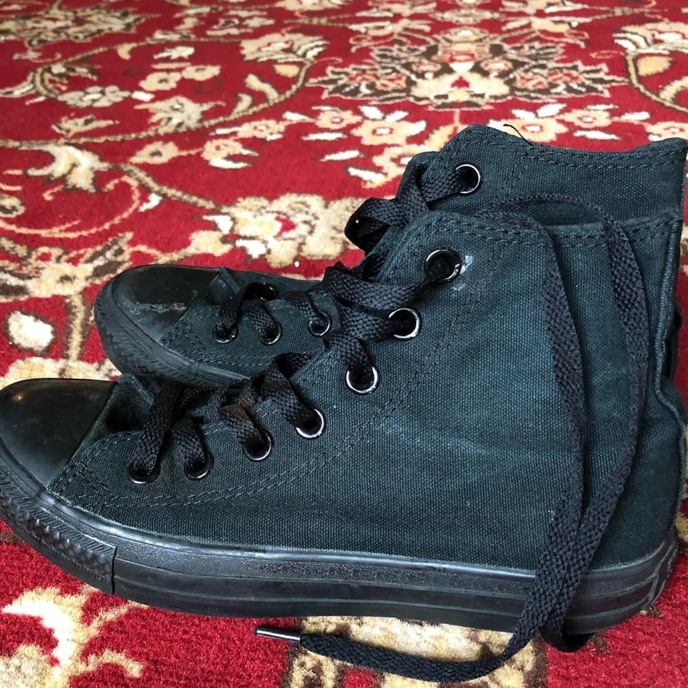 All black converse